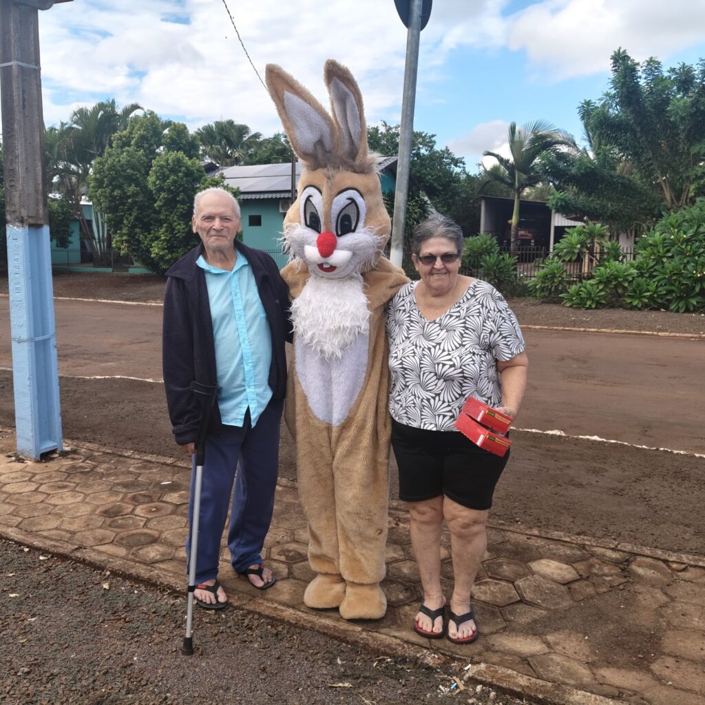 A entrega de chocolates da Páscoa para todos os idosos já começou no Arroio Guaçu e Três Irmãs

A distribuição continua nesta quarta pela manhã em fre