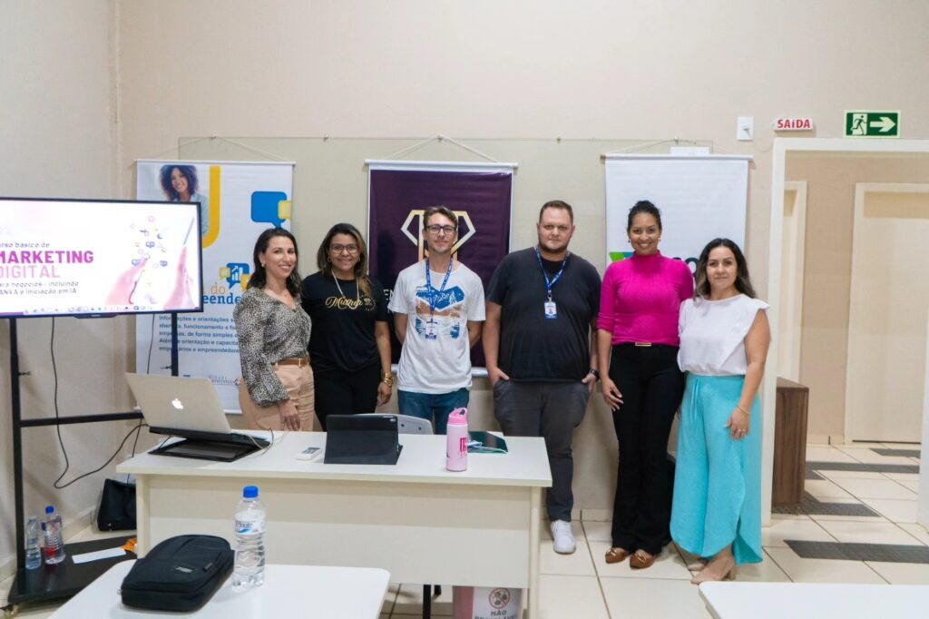 Curso de marketing digital para negócios capacita empreendedoras em Santa Terezinha

Começou na noite da última terça-feira (22), na Escola do Trabalh