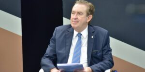 Seminário - Comunicação Pública e Inteligência Artificial e lançamento do Manual de Comunicação da Câmara dos Deputados. Dep. Luciano Ducci (PSB - PR)