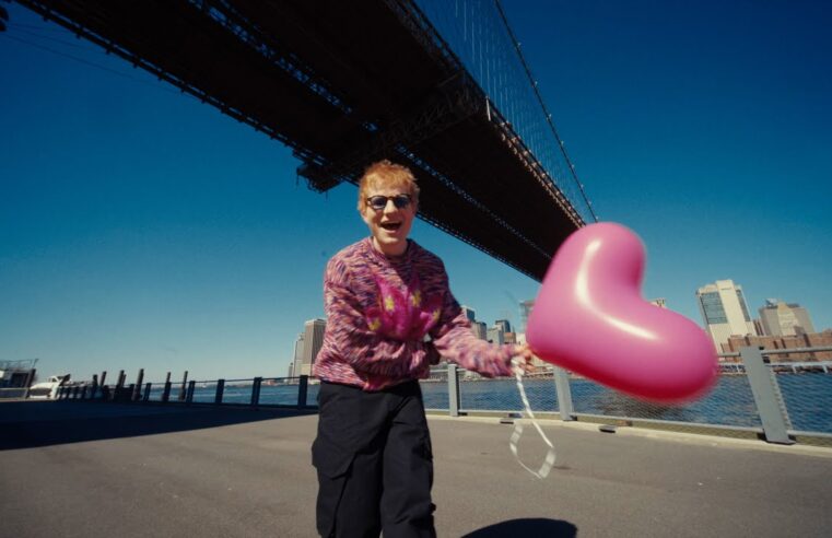 Ed Sheeran – Azizam (Pink Heart Video)