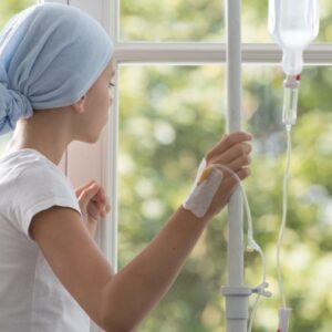 Saúde - geral - câncer - tratamento - quimioterapia - doença - medicação intravenosa