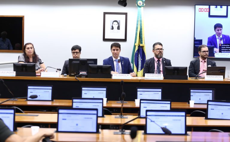 Audiência Pública - Homenagem ao Dia Nacional da Língua Brasileira de Sinais (Libras).
