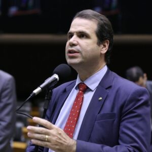 Discussão e votação de propostas legislativas. Dep. Aureo Ribeiro (SOLIDARIEDADE - RJ)
