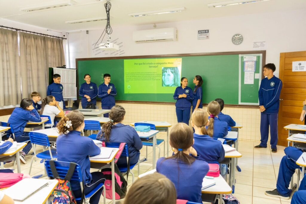 Todos os anos, a campanha Faça Bonito mobiliza a sociedade contra à violência e exploração sexual de crianças e adolescentes. Em alusão ao Dia Naciona
