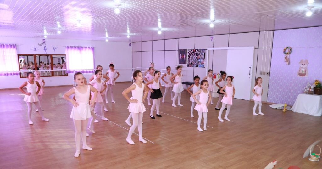 Oficinas de Dança são retomadas em Missal 

Ainda há vagas para alunas com 04 anos de idade

As oficinas de Dança, disponibilizadas pelo Departamento