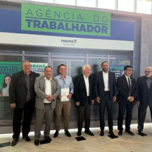 Marechal Cândido Rondon é contemplado com equipamentos para a Agência do Trabalhador

O governador em exercício, Darci Piana, e o secretário de Trabal