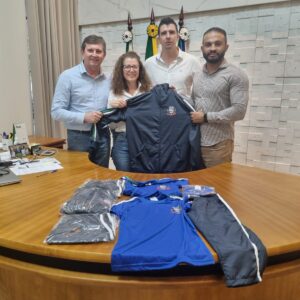 Entrega de novos uniformes escolares começa nesta sexta-feira em Entre Rios do Oeste

A partir de amanhã, sexta-feira (23), o município de Entre Rios
