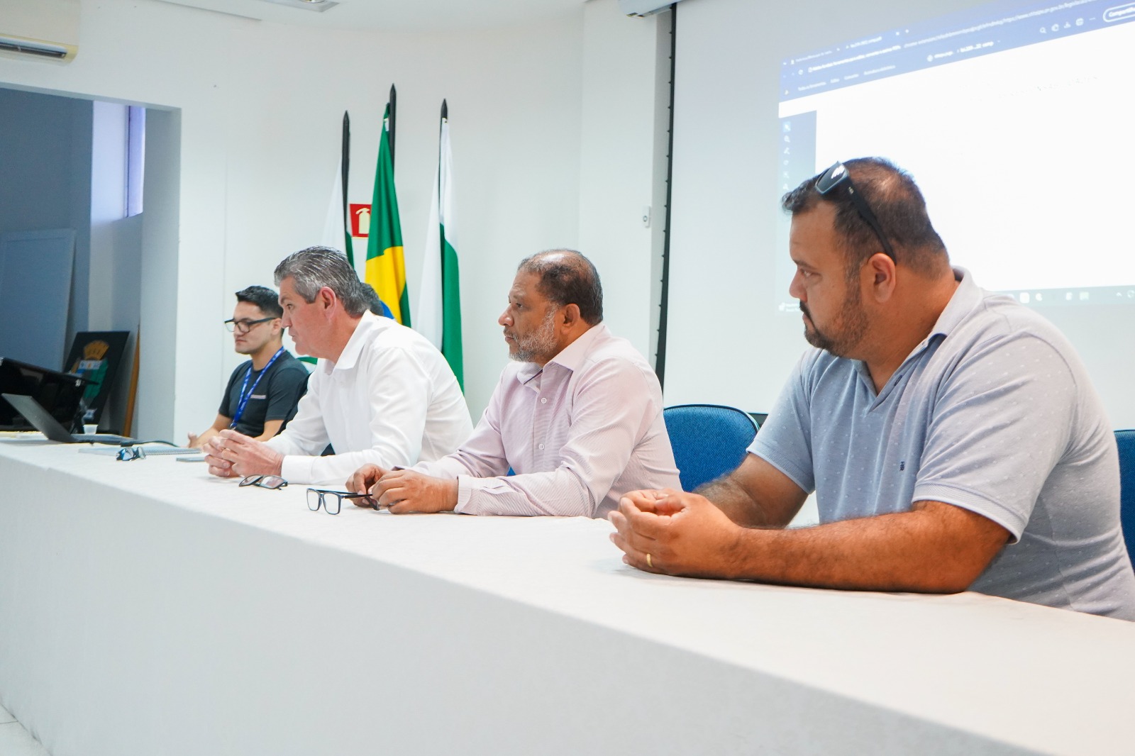 Servidores da limpeza urbana recebem adicional de insalubridade em Santa Terezinha de Itaipu