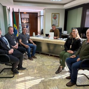 Nesta quarta-feira, 11 de junho, o prefeito Antonio Luiz Bendo (Bim) recebeu em seu gabinete representantes da Copel Foz para tratar de temas importan