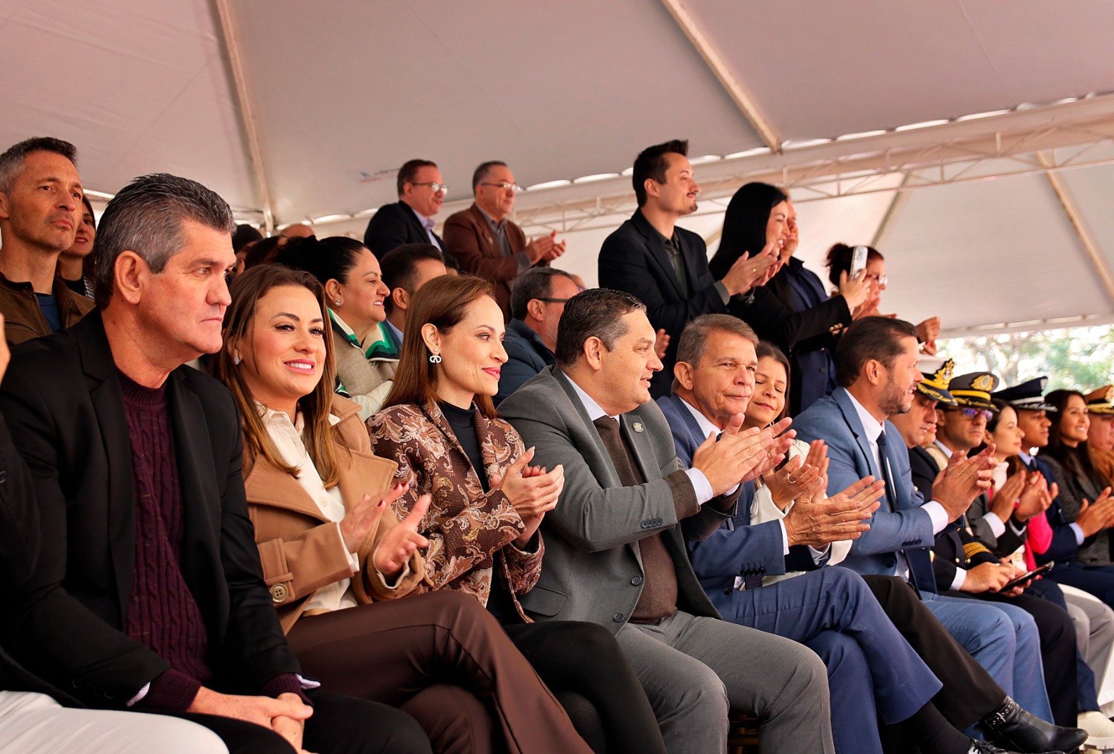 Prefeito Antonio Luis Bendo participa do desfile de 111 anos de Foz do Iguaçu