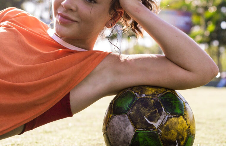 Mel Maia encerra filmagens de “Apenas 3 Meninas”