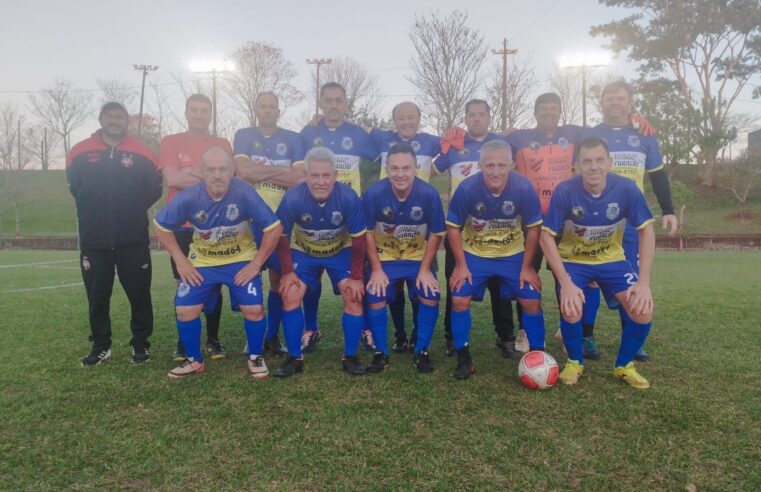 Catatau brilha com hat-trick e Santa Helena fica a uma vitória da fase final do Bom de Bola 50+
