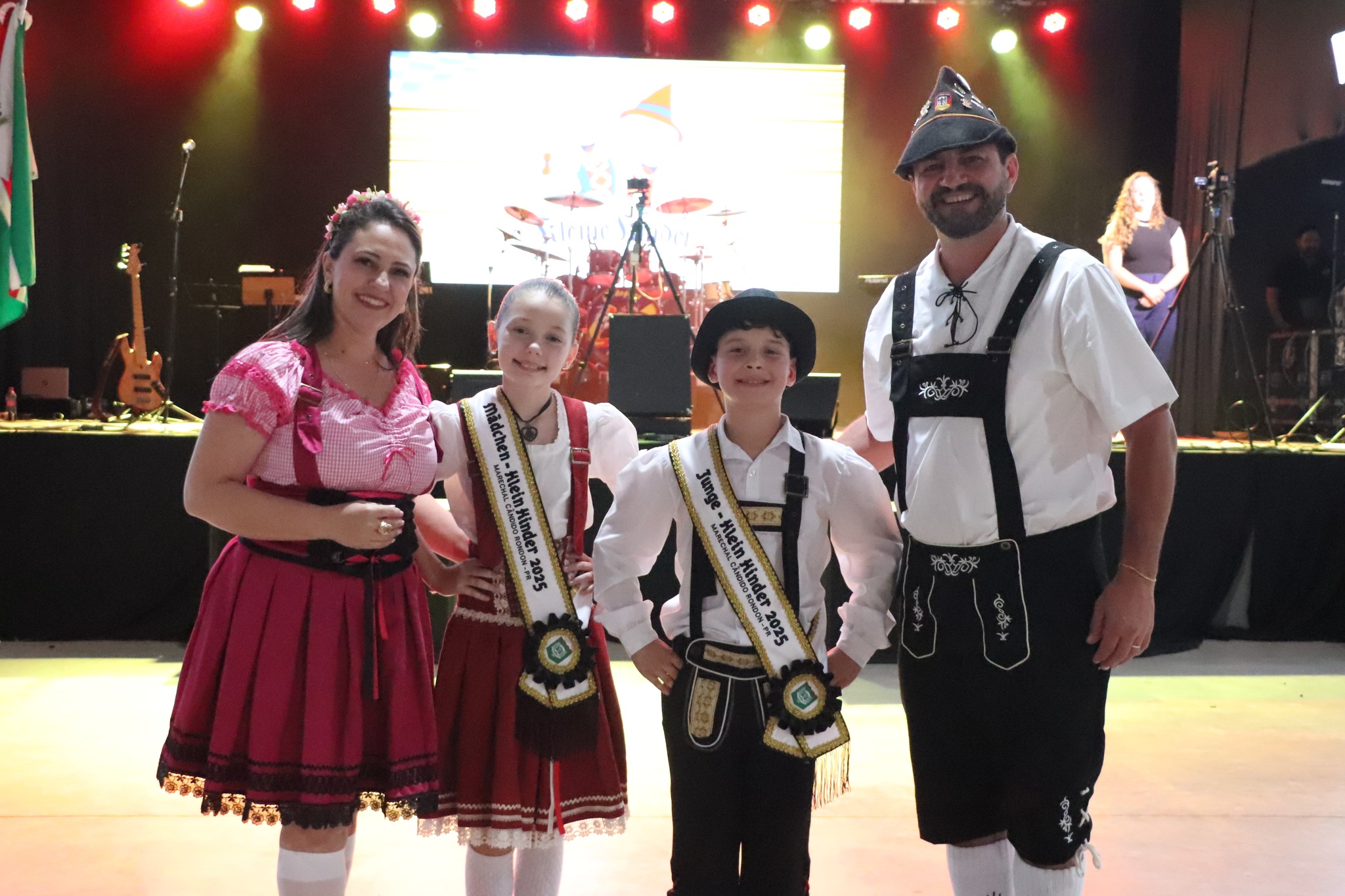 Kleine Kinder da Oktoberfest 2025: João Miguel e Lara Gabriela são os vencedores