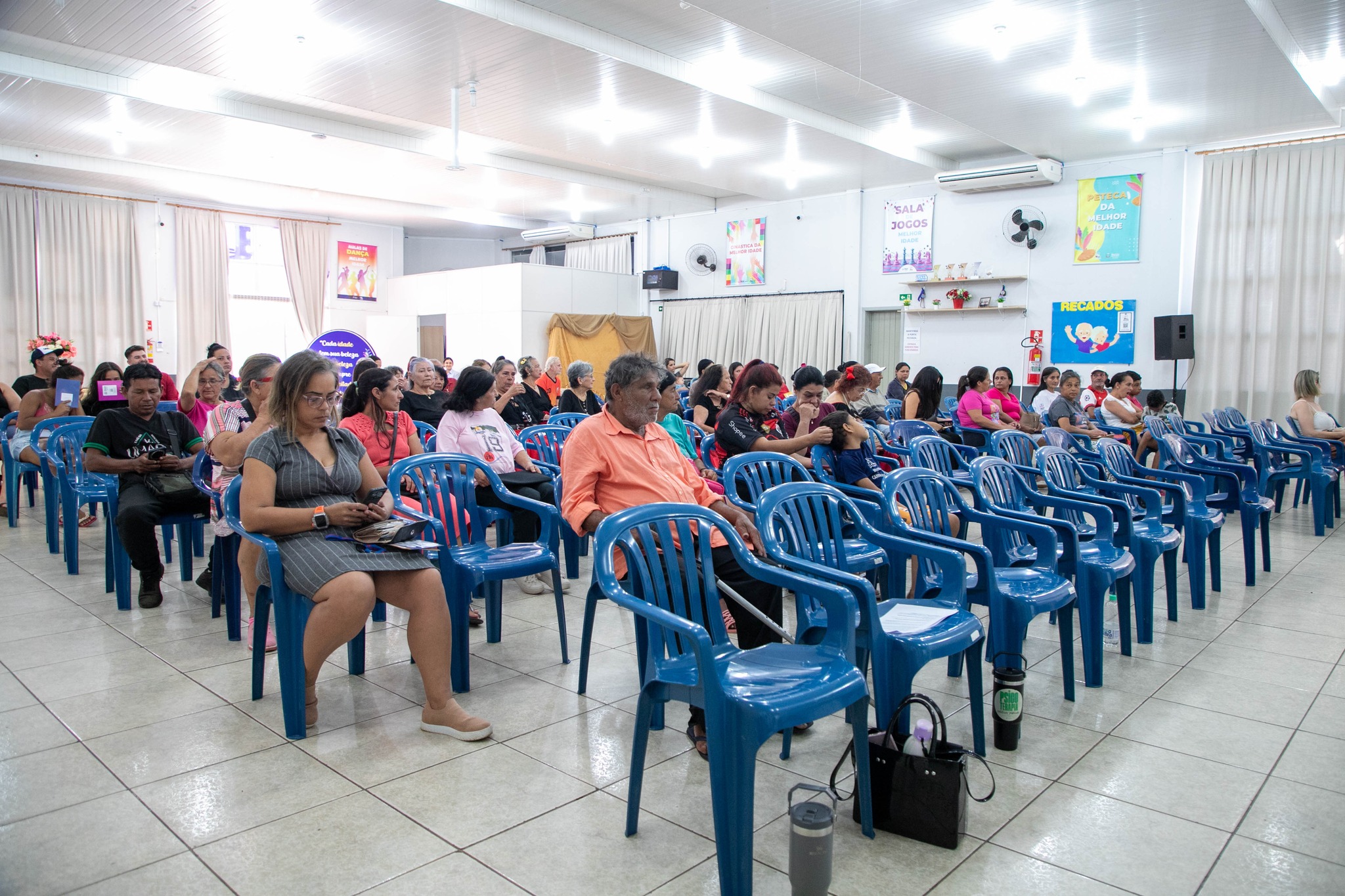 Bolsa Família em Guaíra: reunião reúne famílias beneficiárias