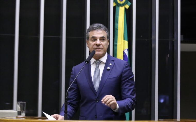PLP 67/25: limite de receita para MEI sobe para R$ 150 mil