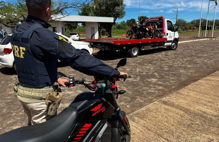 Fiscalização na Ponte Tancredo Neves resulta no recolhimento de 11 motocicletas em Foz do Iguaçu