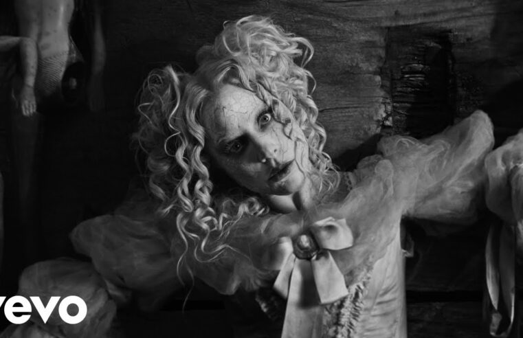 Lady Gaga - The Dead Dance (Official Music Video) 21 Lady Gaga – The Dead Dance (Official Music Video)
