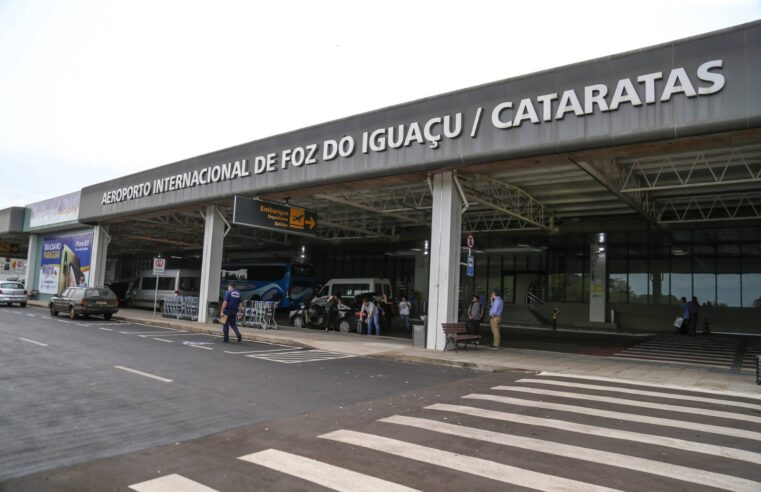 Foz do Iguaçu terá 64 voos extras na temporada de verão 2025/2026