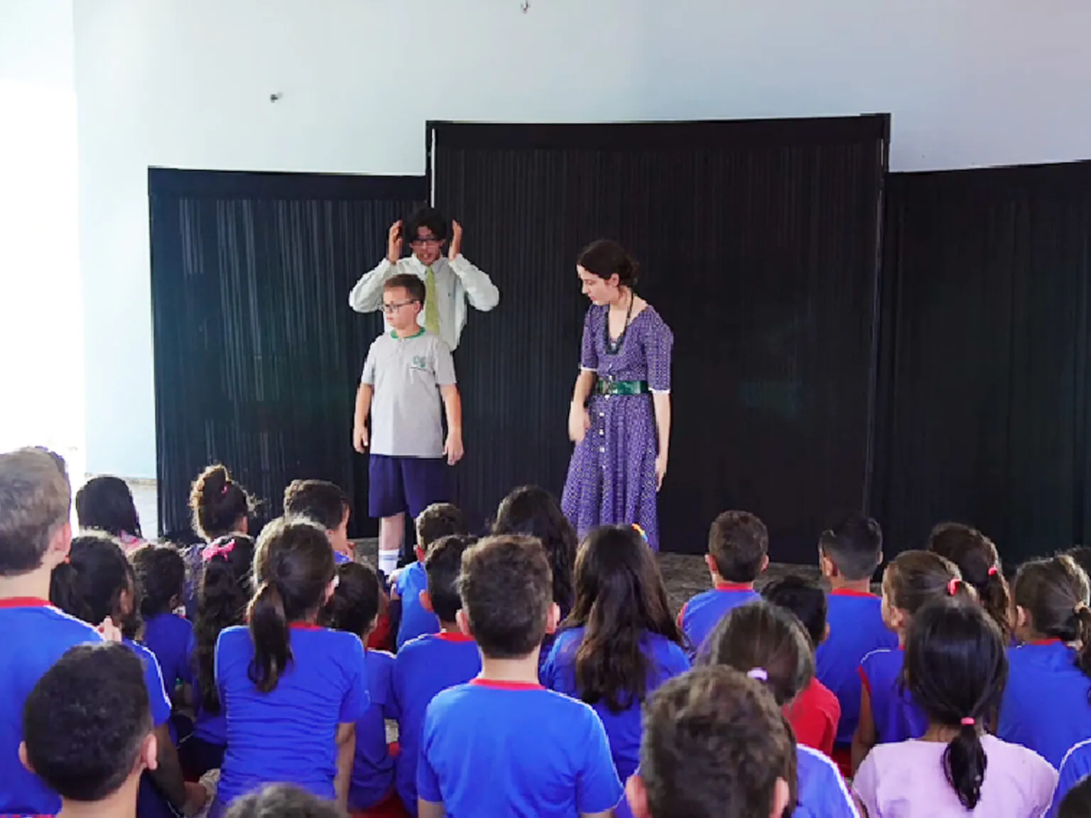 Teatro em São Miguel do Iguaçu conscientiza sobre combate à dengue nas escolas