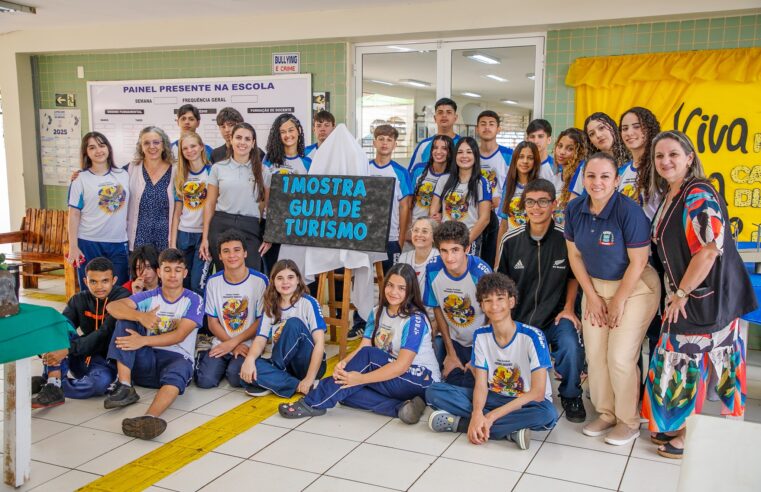 Alunos realizam 1ª Mostra Guia de Turismo em Guaíra