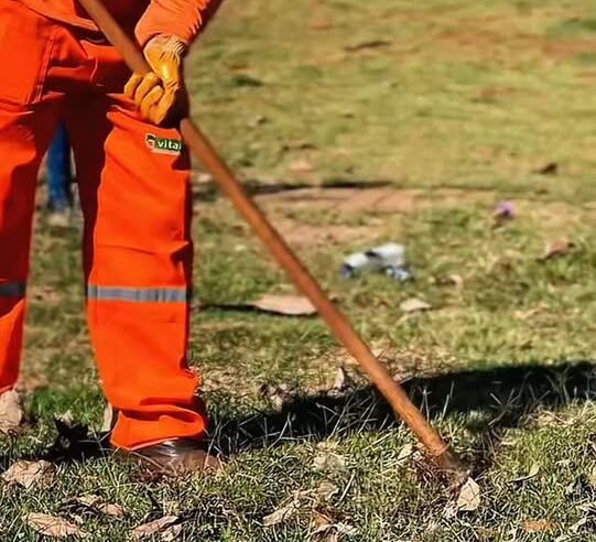 Mutirão de Zeladoria em Foz do Iguaçu revitaliza o bairro Bubas