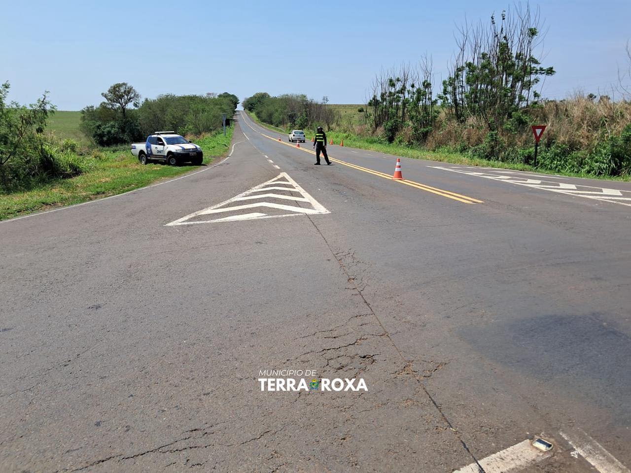 Trevo da BR-272 em Guaíra é interditado para veículos pesados