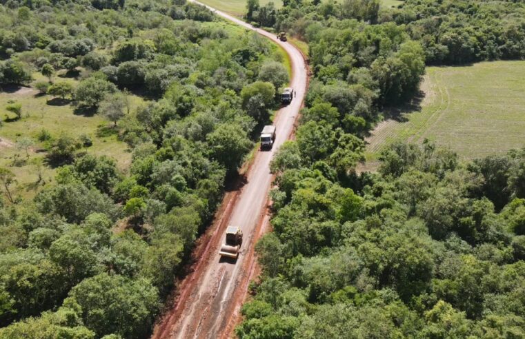 Rua Bahia em Santa Terezinha de Itaipu recebe operação tapa-buraco e R$ 5 milhões para recapeamento 4 Rua Bahia em Santa Terezinha de Itaipu recebe operação tapa-buraco e R$ 5 milhões para recapeamento