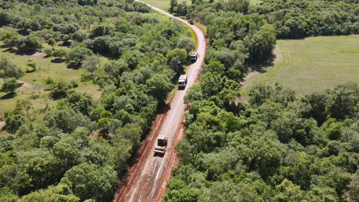 Rua Bahia em Santa Terezinha de Itaipu recebe operação tapa-buraco e R$ 5 milhões para recapeamento