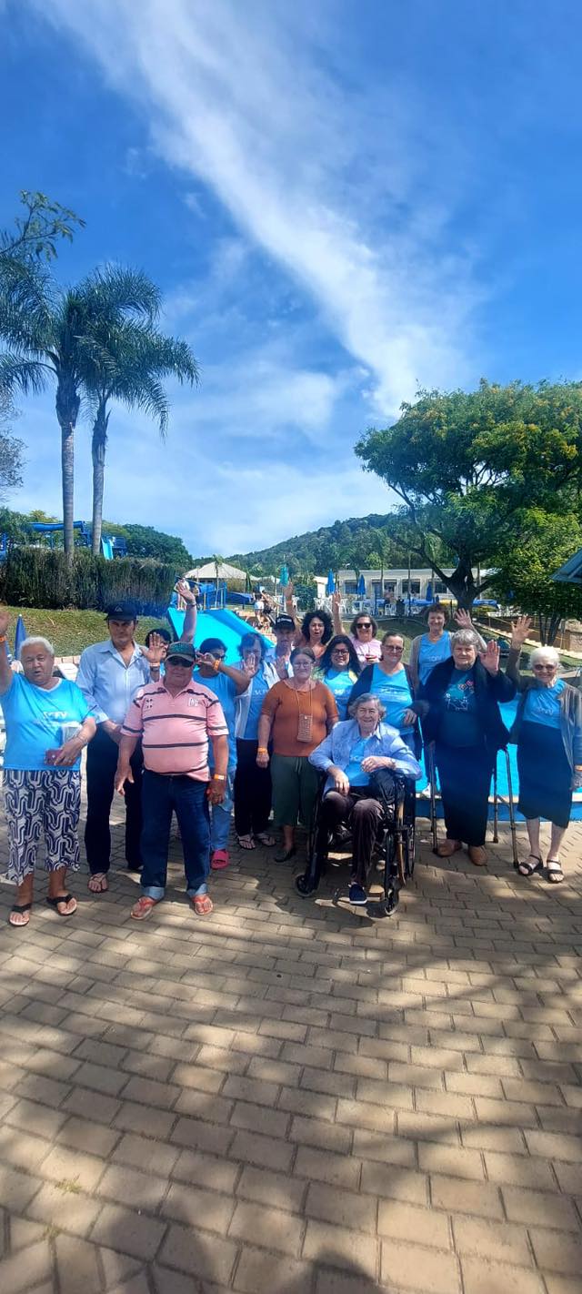 Idosos de Entre Rios do Oeste participam de viagem ao Thermas Maestro 4 Passeio de idosos de Entre Rios do Oeste