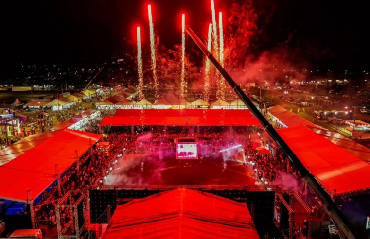Rodeio Show de Santa Terezinha de Itaipu atrai 90 mil pessoas 4 Rodeio Show de Santa Terezinha de Itaipu atrai 90 mil pessoas