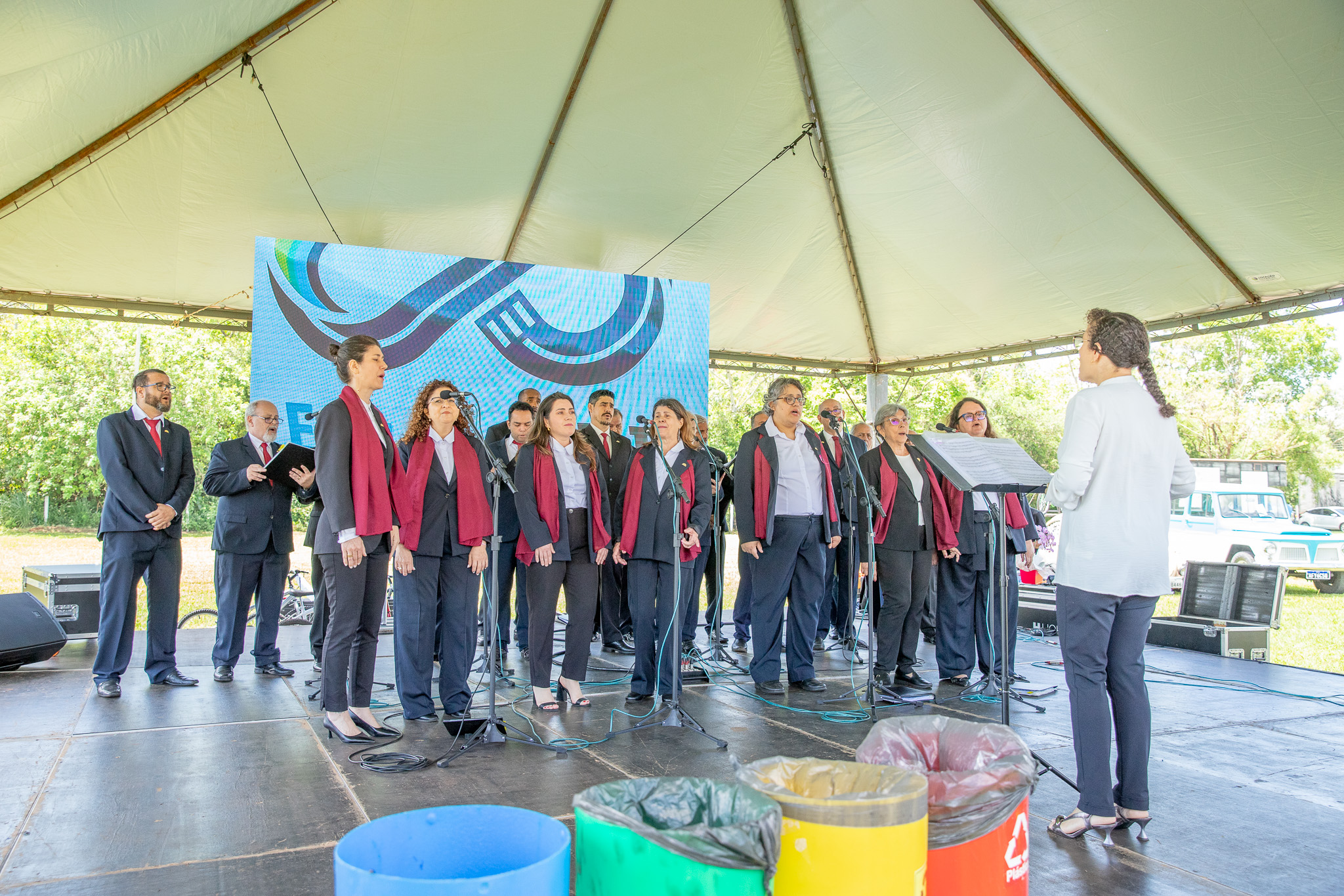 Formatura do Projeto Educar PRF 2025 emociona Guaíra 6 Helicóptero da PRF em Guaíra