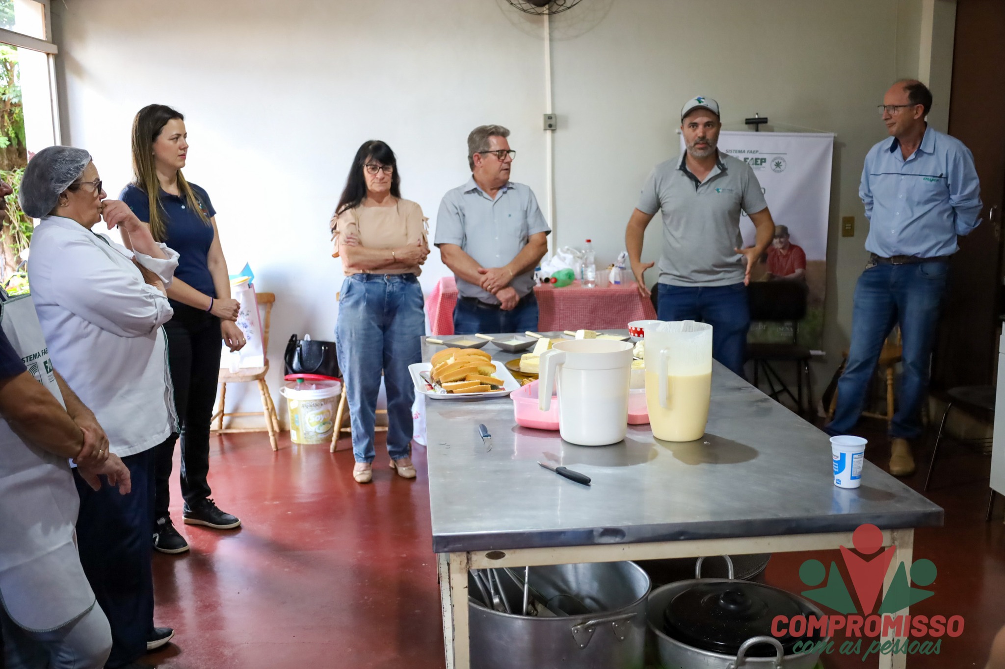 Aulas práticas de produção de queijos