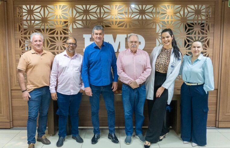 Prefeito de Santa Terezinha visita hospitais credenciados ao SUS