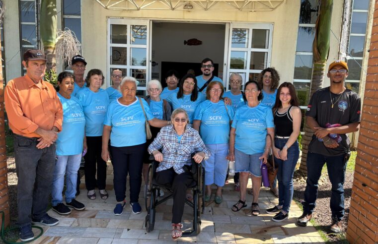 Idosos de Entre Rios do Oeste participam de passeio cultural em Toledo