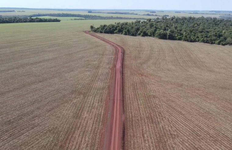 Produtores rurais de Santa Terezinha de Itaipu ganham nova lei que reduz faixa de domínio