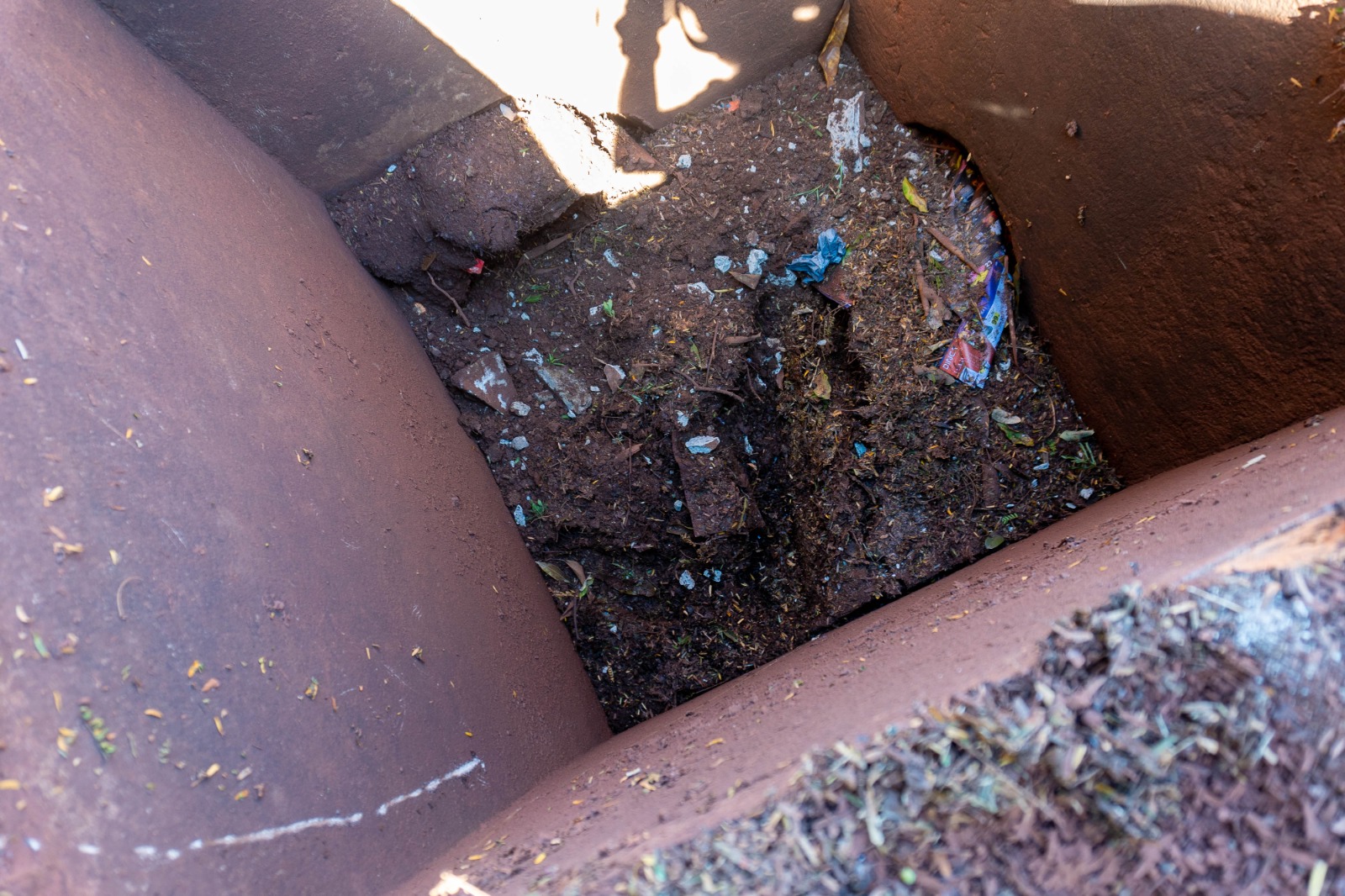 Santa Terezinha utiliza caminhão de hidrojato na limpeza das bocas de lobo 4 caminhão de hidrojato em operação