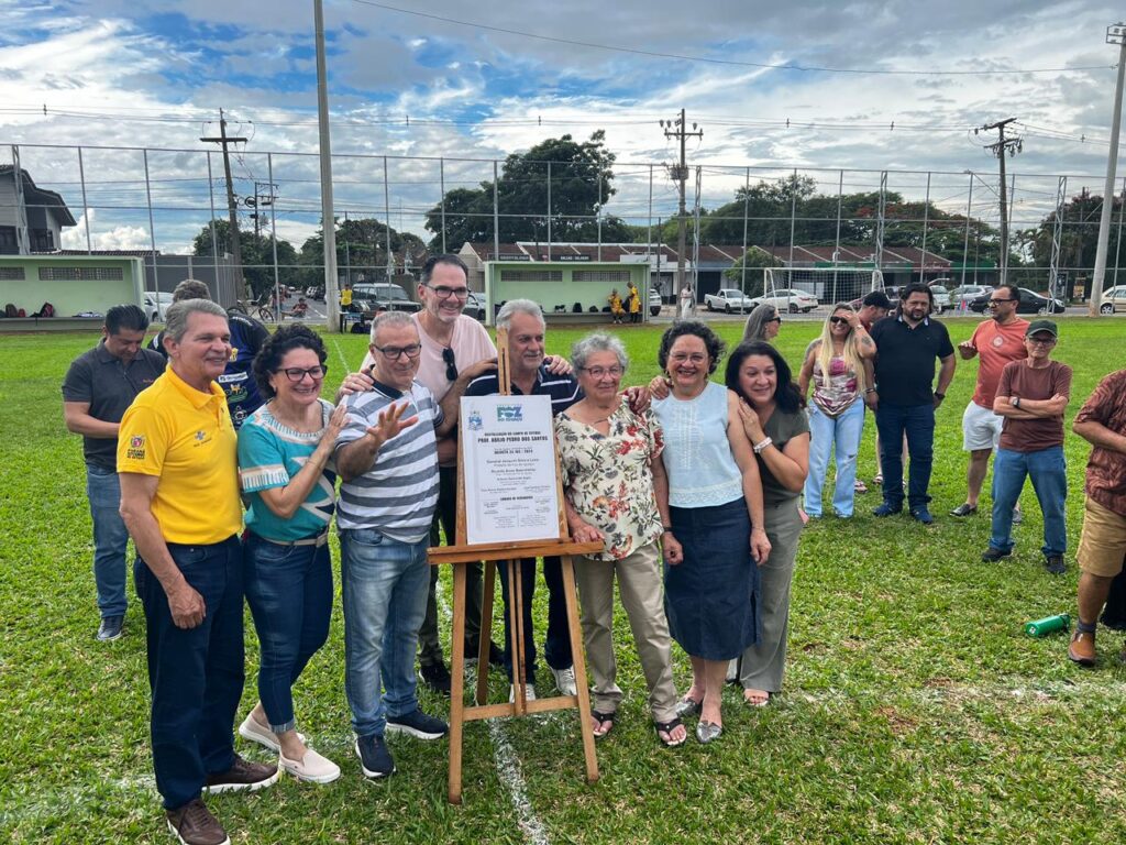 Campo do Libra revitalizado recebe entrega oficial em Foz