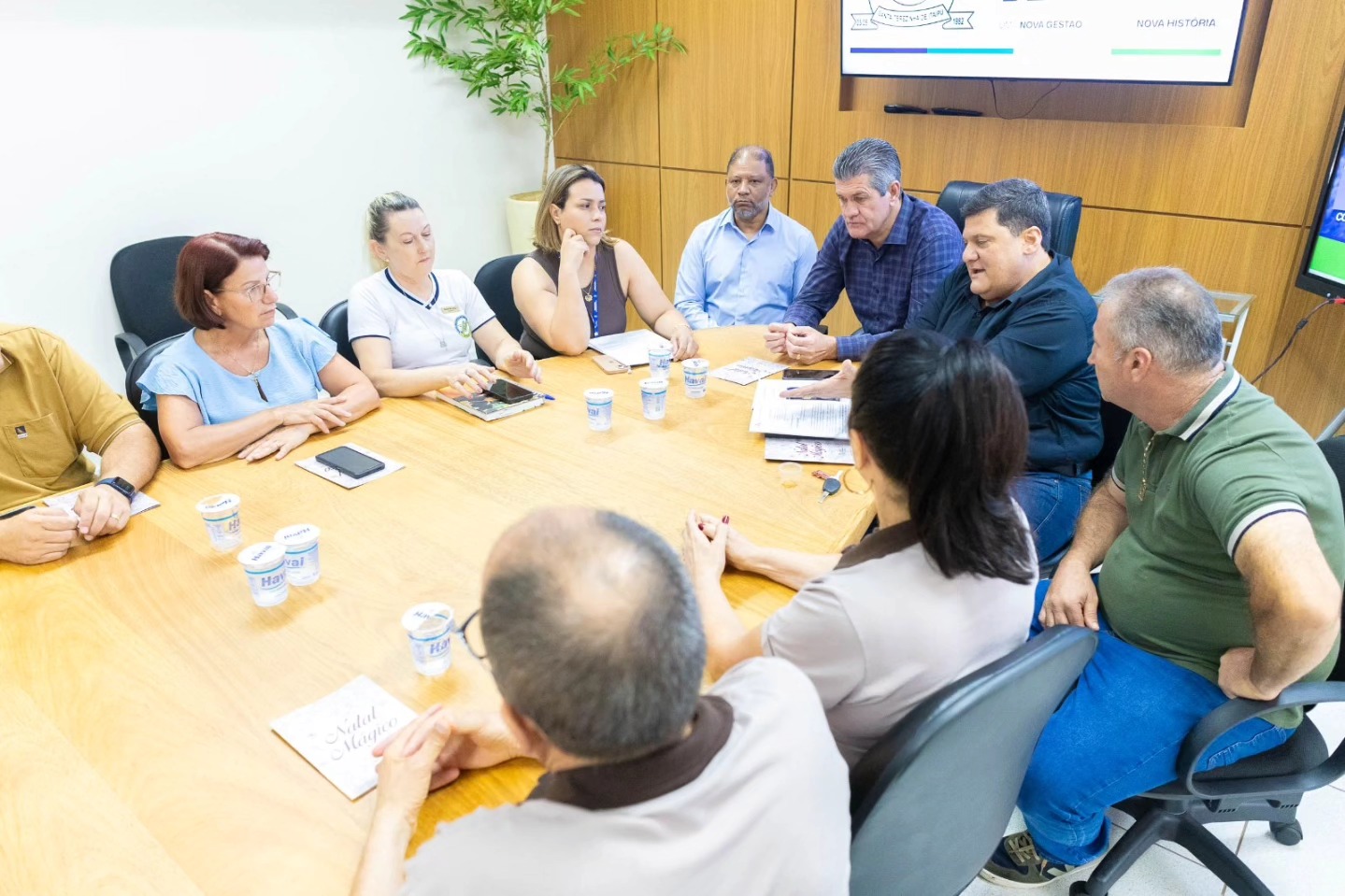 gestores discutindo ltcate