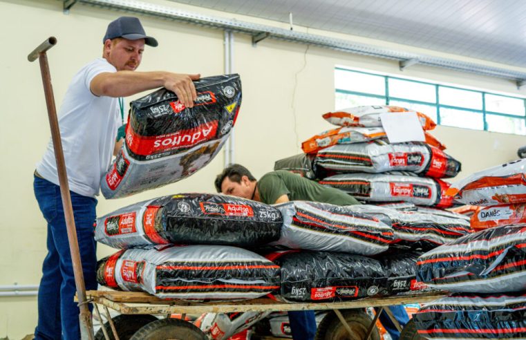 Distribuição de Ração em Foz: Prefeitura Entrega 15 Toneladas