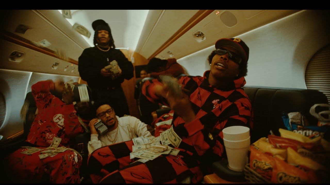 Veeze – One of Them Ones (feat. Rylo Rodriguez & Lil Baby) [Official Music Video]