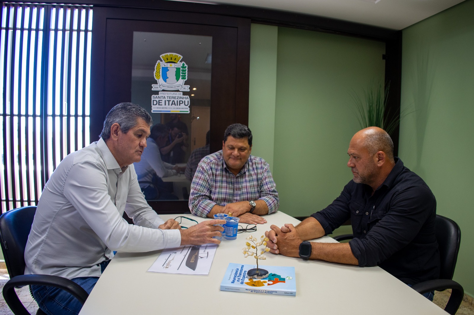 Segurança em Santa Terezinha: Prefeito Bim busca Olho Vivo e reforço