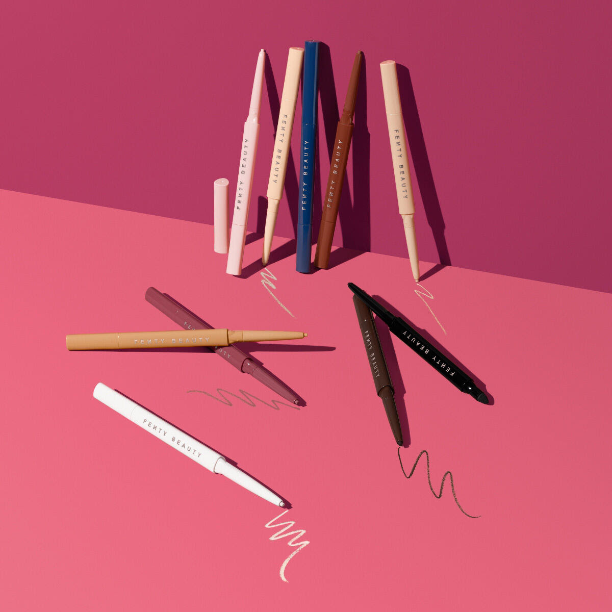 Fine Linez: Tudo Sobre o Novo Delineador da Rihanna e Fenty Beauty