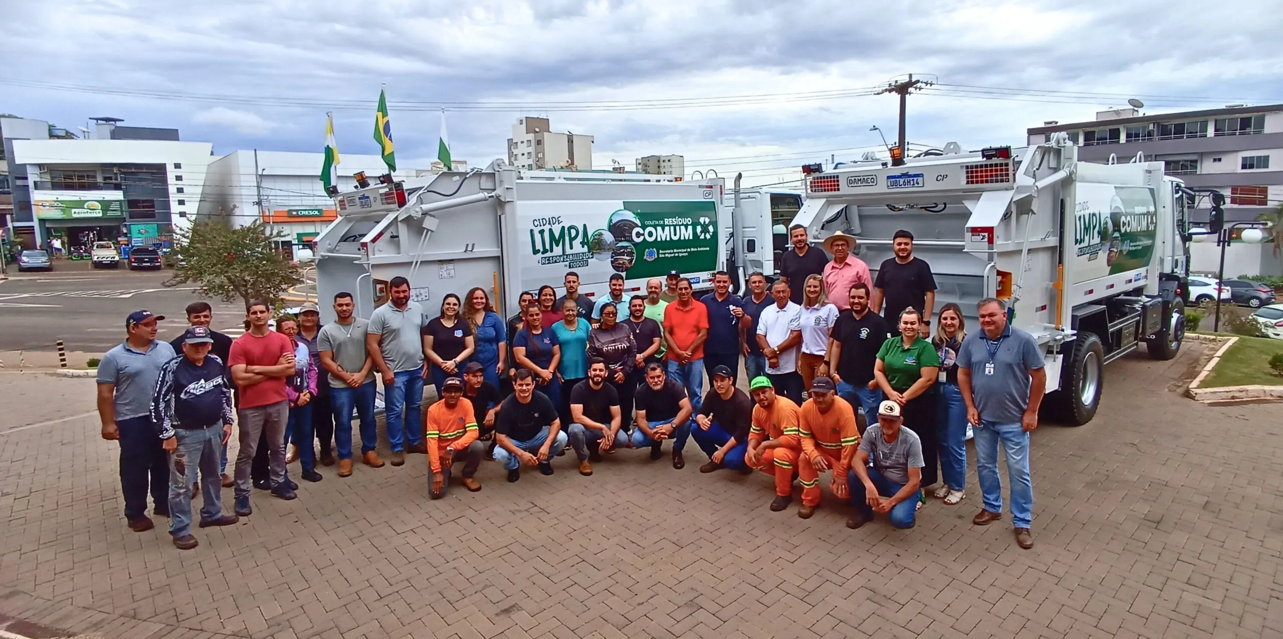 São Miguel do Iguaçu investe R$ 1,4 milhão em novos caminhões de lixo