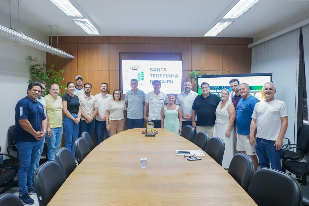 Leonaldo Paranhos visita Santa Terezinha de Itaipu: Novidades no Turismo