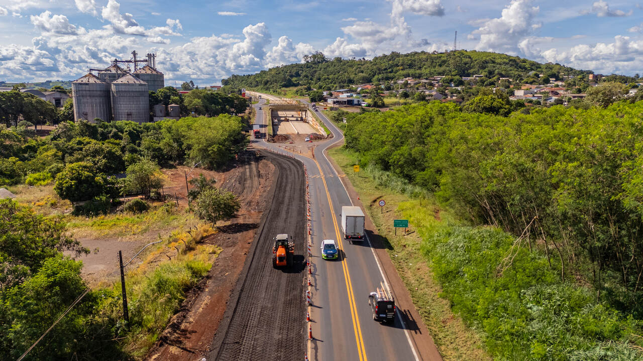 EPR Iguaçu: 10 Meses de Gestão e Rodovias Transformadas!