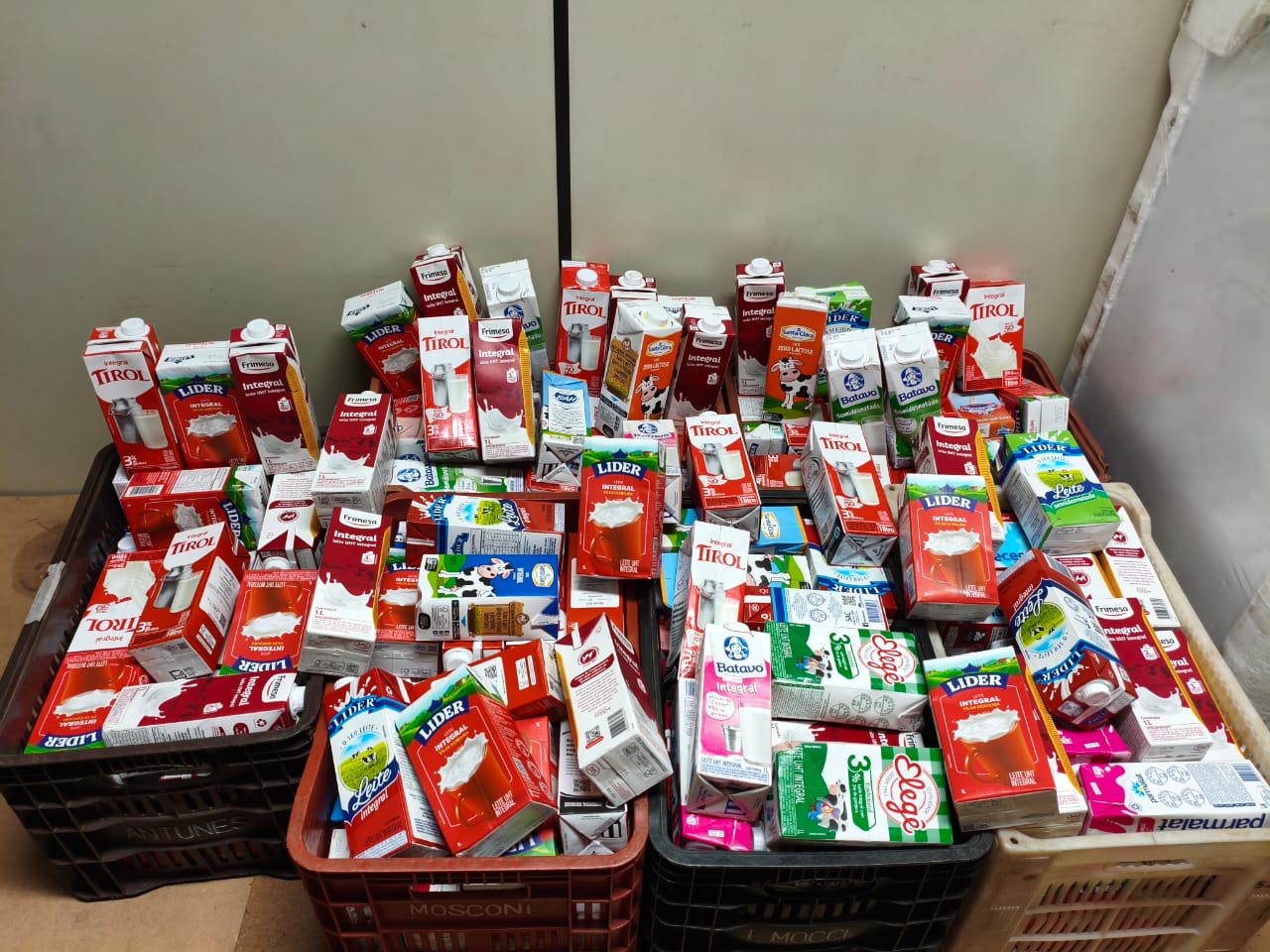 Solidariedade: Encontro de Motorhomes arrecada leite em Marechal