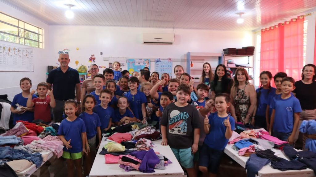 Bazar Solidário da Escola Bom Jesus: Veja Como Foi!