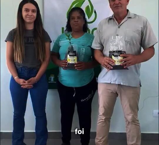 Sabado da Compostagem: Garanta Adubo e Mudas Hoje!