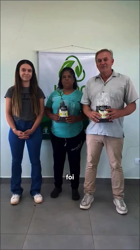 Sabado da Compostagem: Garanta Adubo e Mudas Hoje!