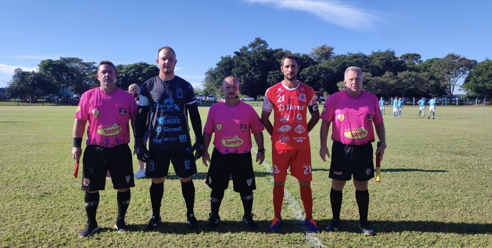 Celeste empata com Real em jogão tenso com expulsão!